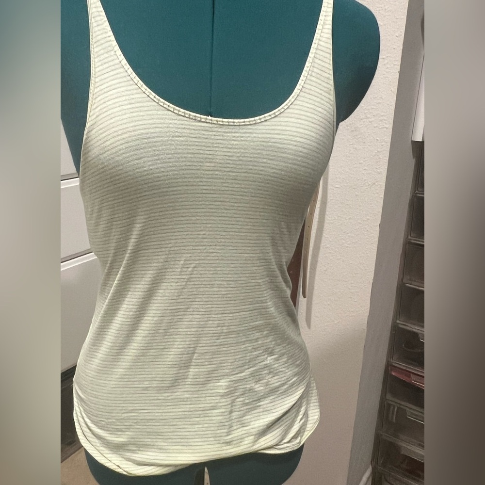 Lululemon Tank Top Heather Racerback Womens Size 2